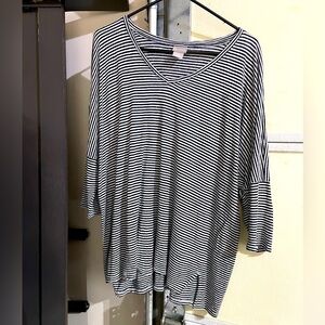 3/4 sleeve shirt